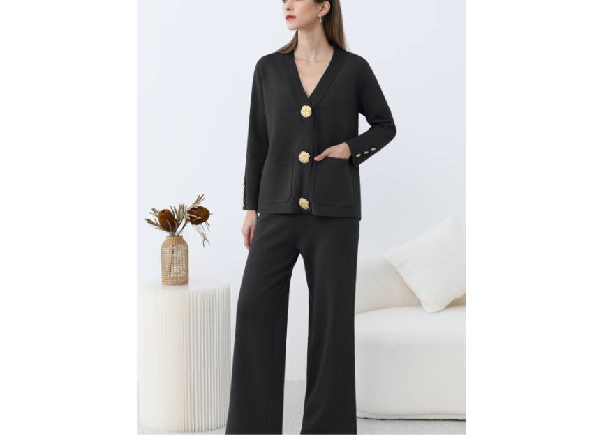 Casual Knitted Cardigan Suit