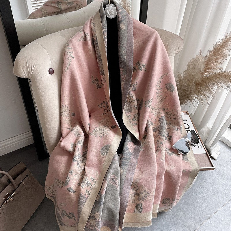 A Thick Warm Floral Tassel Shawl